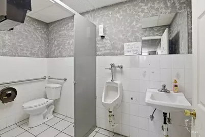 835 W Broadway Street, Bradley, IL 60915 - Photo 17