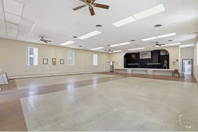 835 W Broadway Street, Bradley, IL 60915 - Photo 15