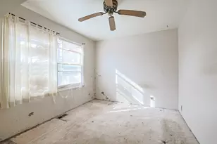 1419 Harlan Ave, Elgin, IL 60123 - Photo 11