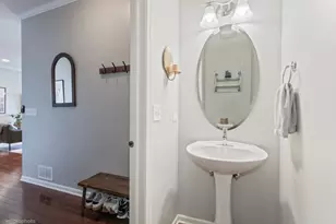 28 E Moseley Rd, Palatine, IL 60074 - Photo 19