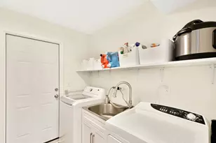 1045 Browning Ln, Lake Zurich, IL 60047 - Photo 19