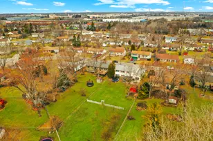 1045 Browning Ln, Lake Zurich, IL 60047 - Photo 39