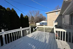 325 Central Ave, Willowbrook, IL 60527 - Photo 15