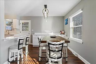 404 N Cass Ave, Westmont, IL 60559 - Photo 7