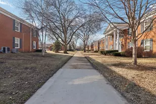 530 Devonshire Ln, Crystal Lake, IL 60014 - Photo 21