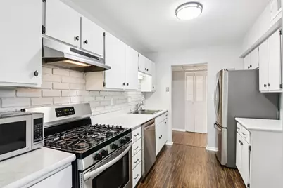 530 Devonshire Lane #13, Crystal Lake, IL 60014 - Photo 9