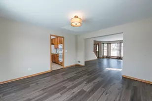 18184 W Old Pine Ct, Gurnee, IL 60031 - Photo 13