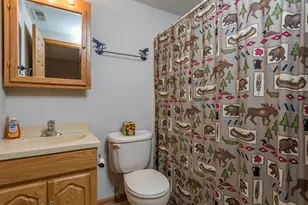 18184 W Old Pine Ct, Gurnee, IL 60031 - Photo 21