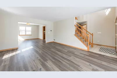 18184 W Old Pine Court, Gurnee, IL 60031 - Photo 7