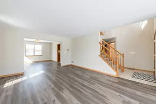 18184 W Old Pine Ct, Gurnee, IL 60031 - Photo 7