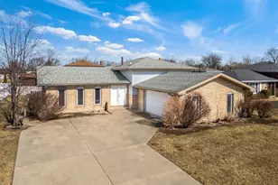 1173 Robert Ln, Crete, IL 60417 - Photo 1