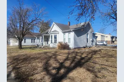 203 W South Street, Pinckneyville, IL 62274 - Photo 3