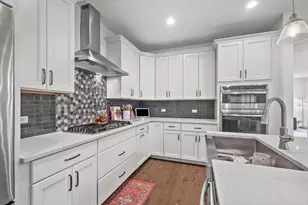 2137 Dauntless Dr, Glenview, IL 60026 - Photo 13