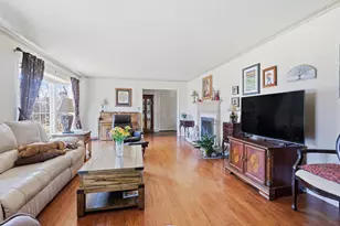 2830 28th St, Rock Island, IL 61201 - Photo 3