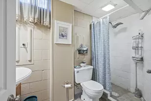 2830 28th St, Rock Island, IL 61201 - Photo 29