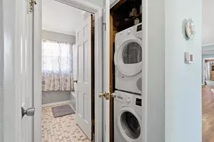 2830 28th St, Rock Island, IL 61201 - Photo 15