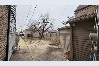 3026 S Saint Louis Avenue, Chicago, IL 60623 - Photo 31