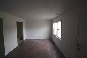 1723 McKool Ave, Streamwood, IL 60107 - Photo 5