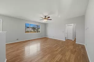 1053 Walker Ct, Antioch, IL 60002 - Photo 9