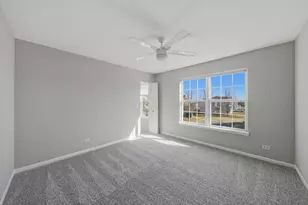 1053 Walker Ct, Antioch, IL 60002 - Photo 19