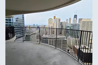 300 N State Street #4107, Chicago, IL 60654 - Photo 13