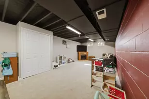 923 Institute Blvd, Dixon, IL 61021 - Photo 29