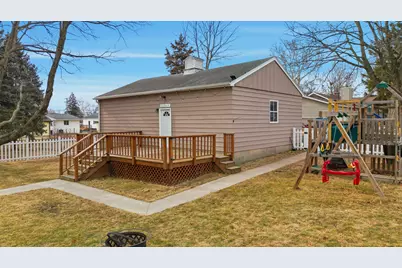 923 Institute Boulevard, Dixon, IL 61021 - Photo 5