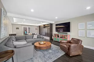 3626 Radcliffe Dr, Northbrook, IL 60062 - Photo 9