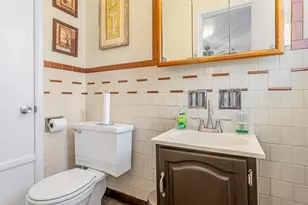 742 E 164th Pl, South Holland, IL 60473 - Photo 11