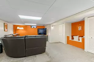 742 E 164th Pl, South Holland, IL 60473 - Photo 13