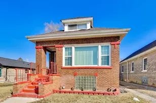10041 S Peoria St, Chicago, IL 60643 - Photo 1