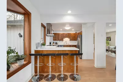 5549 Laurel Avenue, La Grange Highlands, IL 60525 - Photo 13