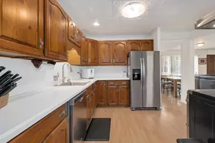 5549 Laurel Ave, La Grange Highlands, IL 60525 - Photo 11