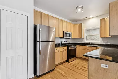 [Address not provided], Chicago, IL 60637 - Photo 11