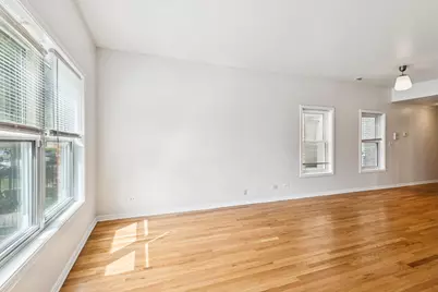 [Address not provided], Chicago, IL 60637 - Photo 5