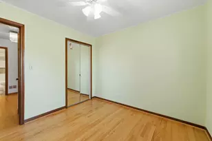 704 Springfield Dr, Roselle, IL 60172 - Photo 9