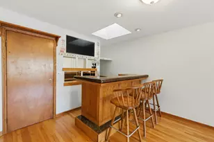 704 Springfield Dr, Roselle, IL 60172 - Photo 5