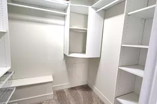 960 Beau Dr, Des Plaines, IL 60016 - Photo 15