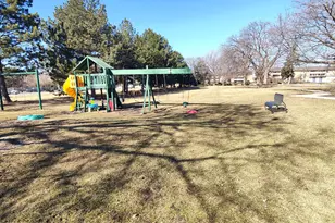 960 Beau Dr, Des Plaines, IL 60016 - Photo 23