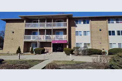 960 Beau Drive #109, Des Plaines, IL 60016 - Photo 1