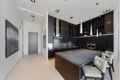 500 W Superior Street #2704, Chicago, IL 60654 - Photo 5