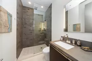500 W Superior St, Chicago, IL 60654 - Photo 27