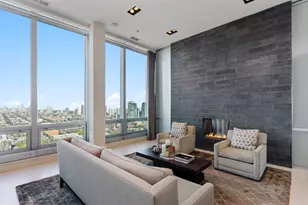 500 W Superior St, Chicago, IL 60654 - Photo 3