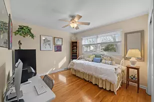 925 N Pecos Ave, Mount Prospect, IL 60056 - Photo 11