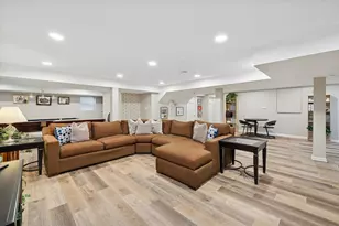 1424 E Jonquil Cir, Arlington Heights, IL 60004 - Photo 27