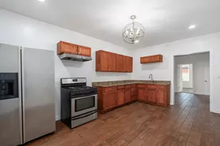 2314 S Hoyne Ave, Chicago, IL 60608 - Photo 5