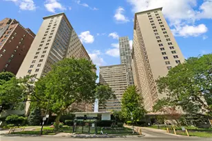 3950 N Lake Shore Dr, Chicago, IL 60613 - Photo 1