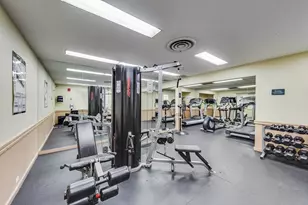 3950 N Lake Shore Dr, Chicago, IL 60613 - Photo 21