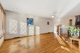 10729 Lamon Ave, Oak Lawn, IL 60453 - Photo 5