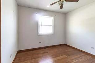 10205 W Chicago Ave, Beach Park, IL 60099 - Photo 11
